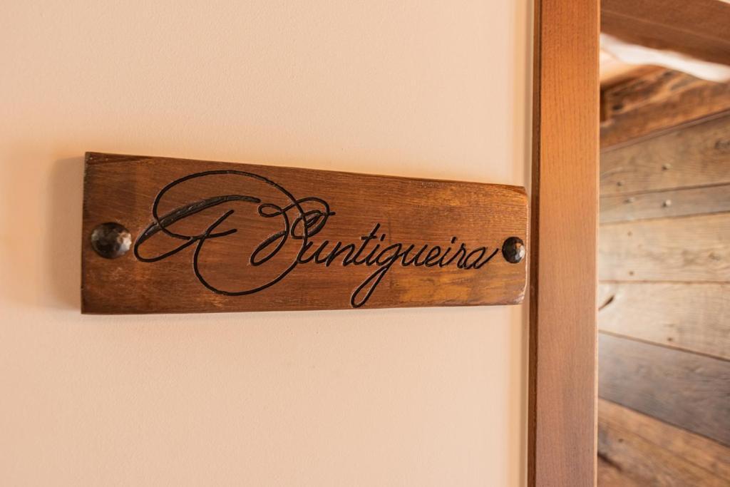 Apartamentos Rurales Casa Llongo Coana Eksteriør billede