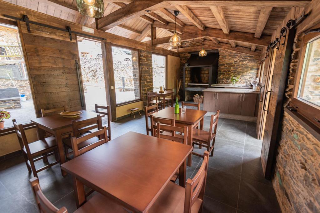 Apartamentos Rurales Casa Llongo Coana Eksteriør billede