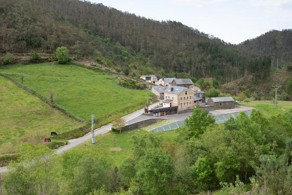 Apartamentos Rurales Casa Llongo Coana Eksteriør billede
